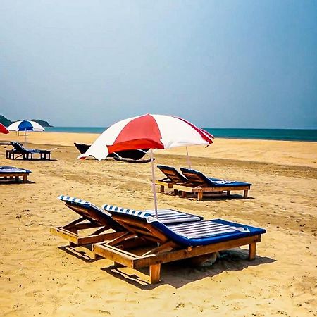 Om Sai Beach Huts Hotel Агонда Екстериор снимка