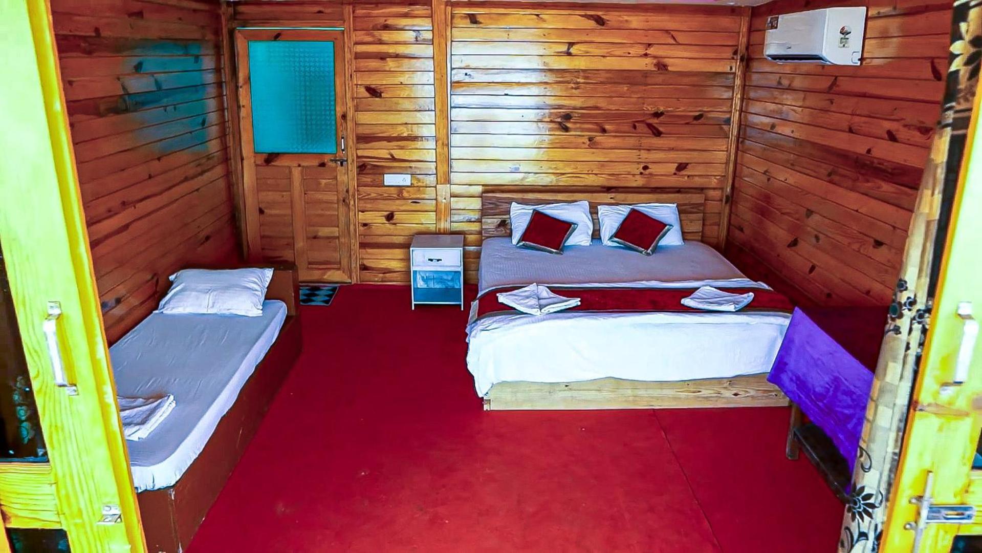 Om Sai Beach Huts Hotel Агонда Екстериор снимка